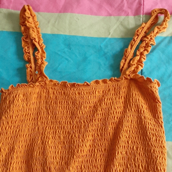 Orange crop top - Picture 2 of 4